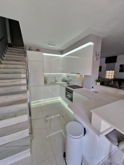 Image No.15-4 Bed Villa / Detached for sale