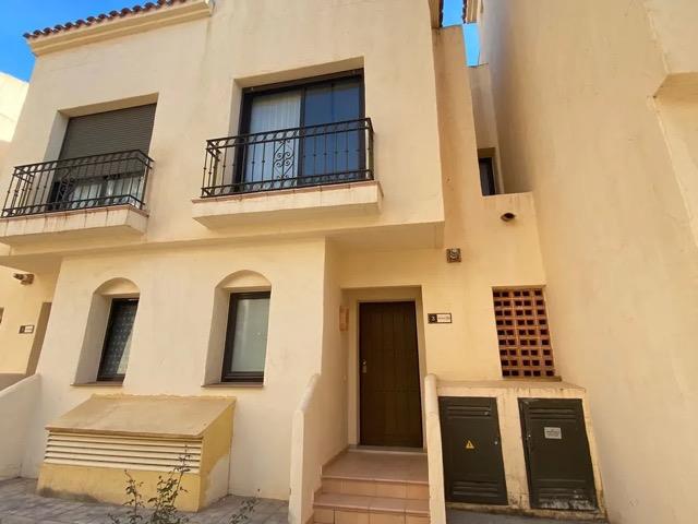 Image No.2-2 Bed Townhouse for sale