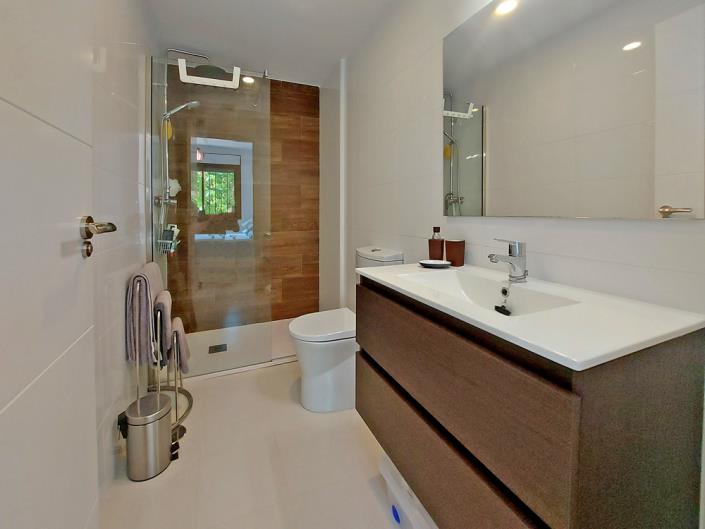 Image No.11-3 Bed Apartment for sale