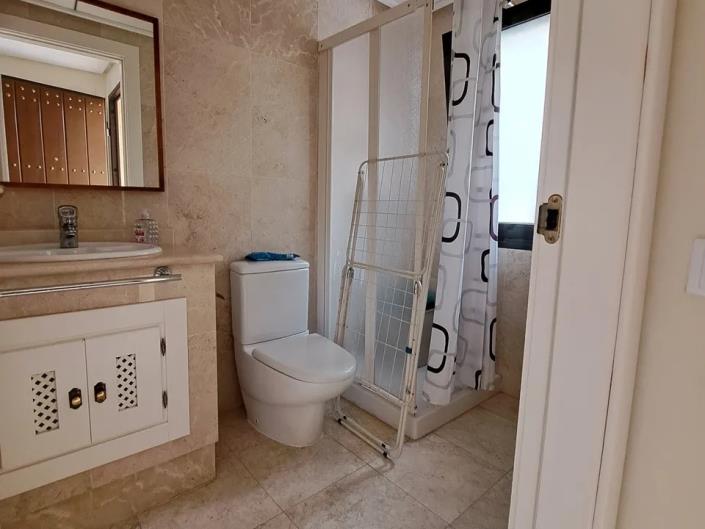 Image No.9-2 Bed Townhouse for sale