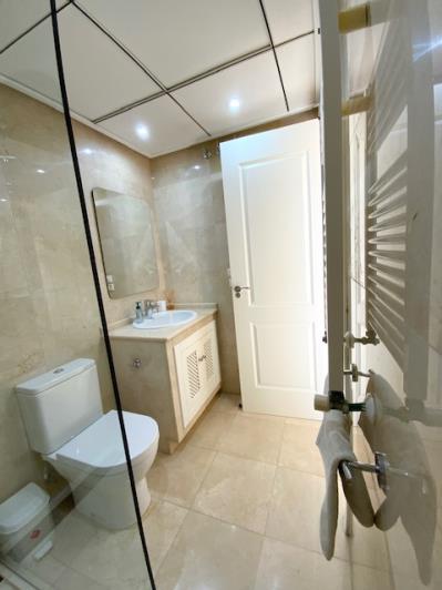 Image No.6-2 Bed Townhouse for sale