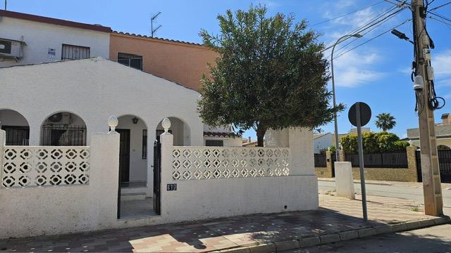 Image No.2-3 Bed Bungalow for sale