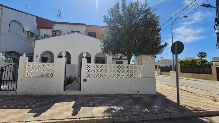 Image No.1-3 Bed Bungalow for sale