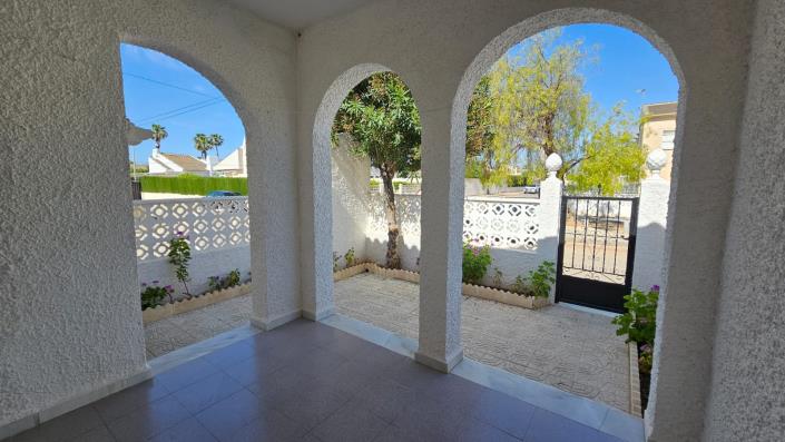 Image No.8-3 Bed Bungalow for sale