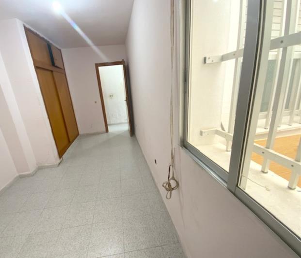 Image No.15-3 Bed Apartment for sale