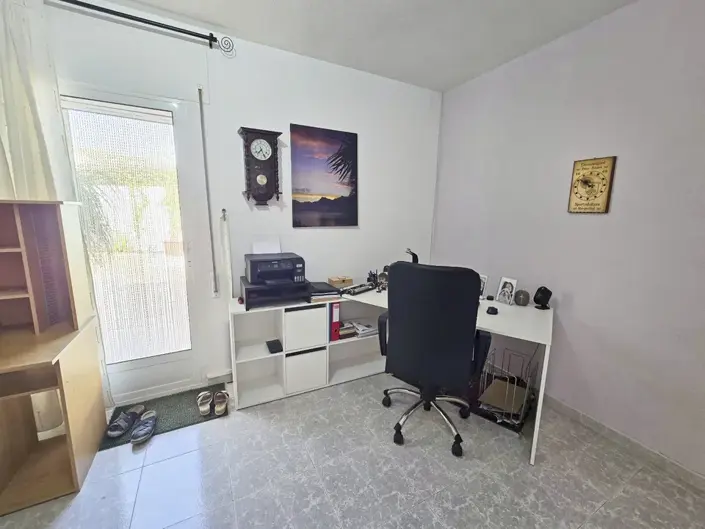 Image No.28-3 Bed House for sale