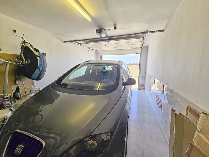 Image No.30-3 Bed House for sale