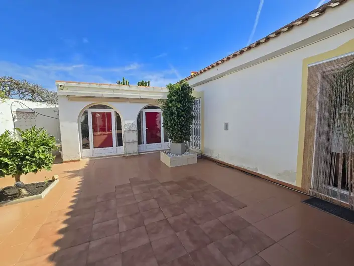 Image No.20-3 Bed House for sale