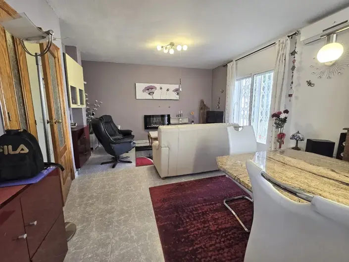 Image No.12-3 Bed House for sale