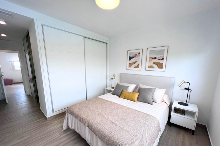 Image No.12-3 Bed Apartment for sale