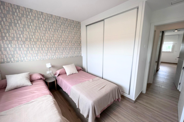 Image No.14-3 Bed Apartment for sale