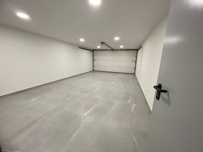 Image No.23-3 Bed Villa / Detached for sale