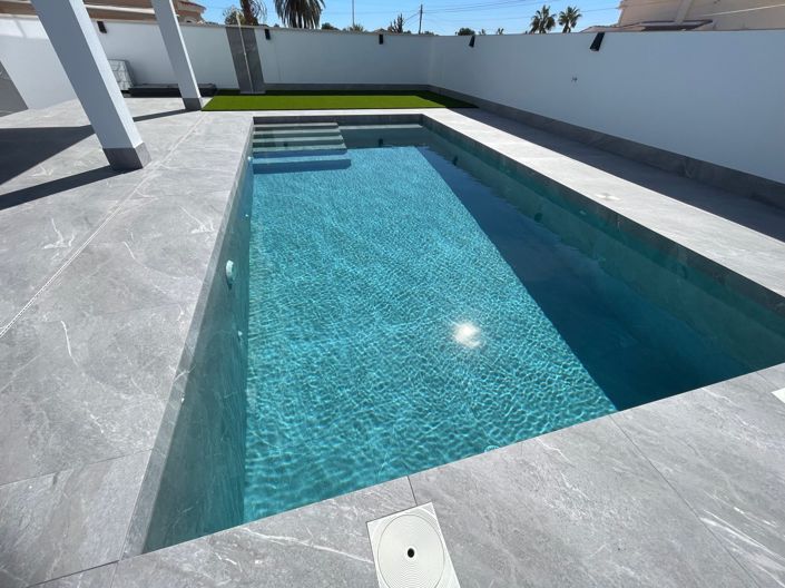 Image No.9-3 Bed Villa / Detached for sale