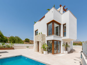 3 Bed Villa / Detached for sale
