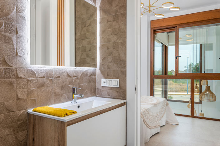 Image No.27-3 Bed Villa / Detached for sale