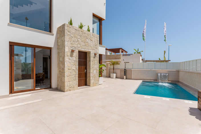 Image No.3-3 Bed Villa / Detached for sale