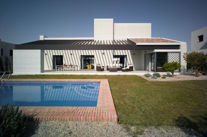 Image No.1-3 Bed Villa / Detached for sale