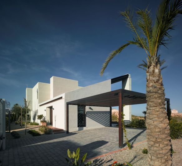 Image No.2-4 Bed Villa / Detached for sale