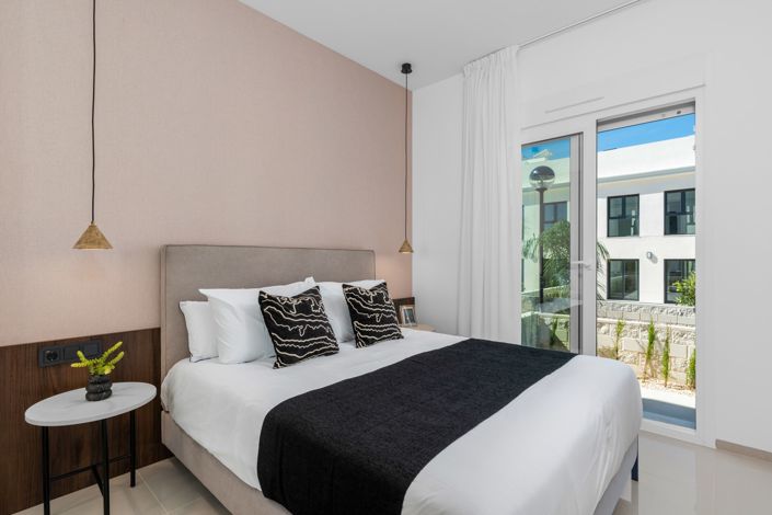 Image No.10-2 Bed Apartment for sale