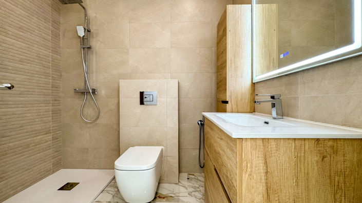 Image No.23-4 Bed Villa / Detached for sale