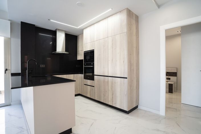 Image No.8-5 Bed Villa / Detached for sale