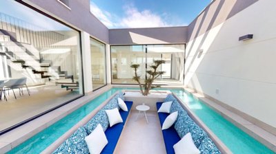 aquawaterinside1-scaled