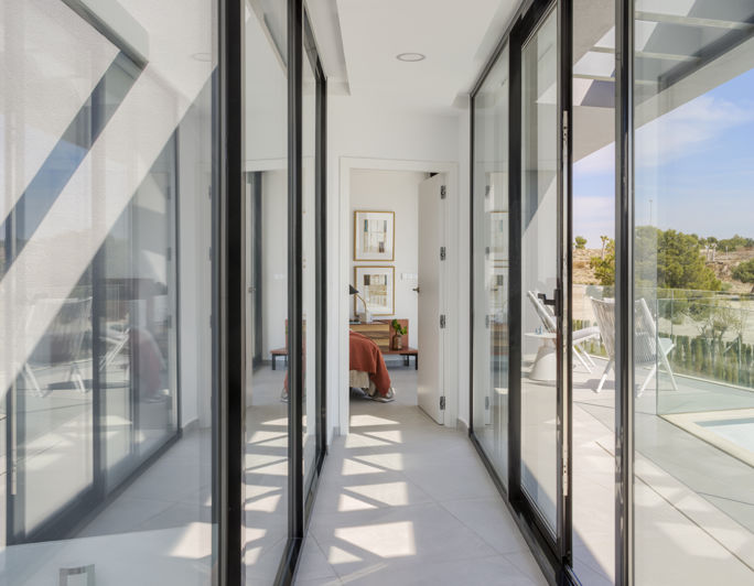 Image No.31-4 Bed Villa / Detached for sale