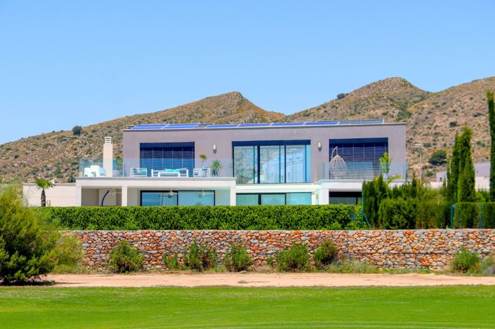 Image No.41-4 Bed Villa / Detached for sale