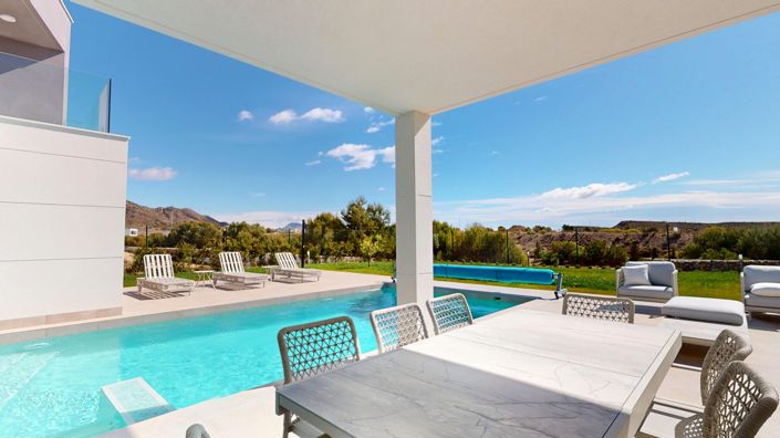 Image No.5-4 Bed Villa / Detached for sale