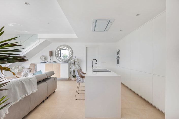 Image No.10-3 Bed Villa / Detached for sale