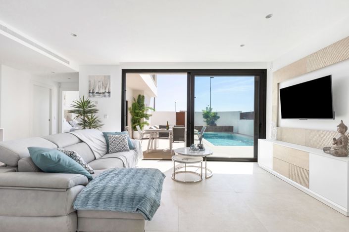 Image No.20-3 Bed Villa / Detached for sale