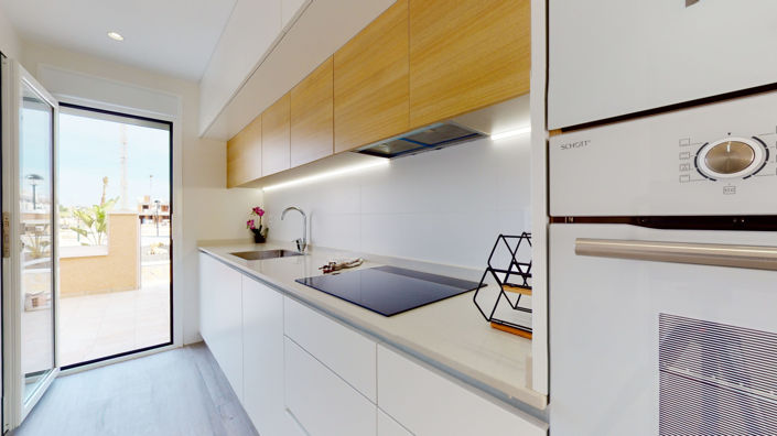 Image No.13-3 Bed Townhouse for sale