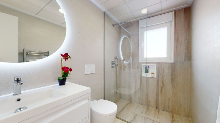 Image No.24-3 Bed Townhouse for sale