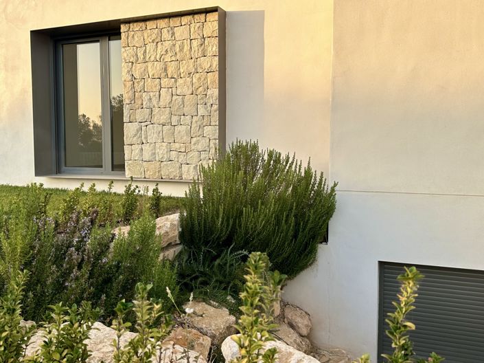 Image No.12-3 Bed Villa / Detached for sale