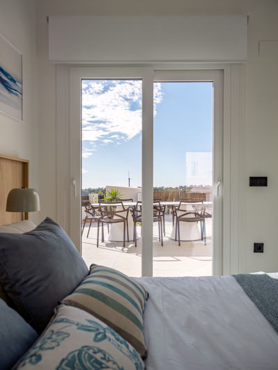 Image No.18-3 Bed Townhouse for sale