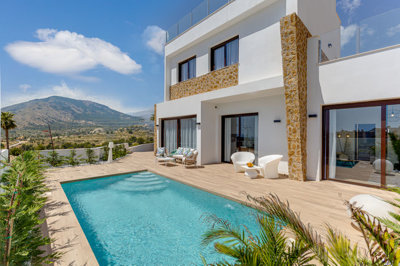 4 Bed Villa / Detached for sale