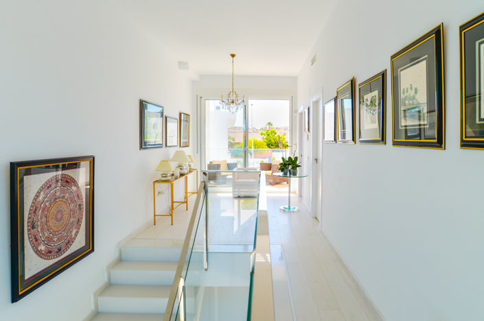 Image No.5-4 Bed Villa / Detached for sale