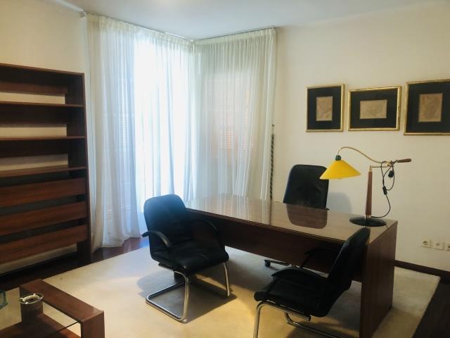 Image No.15-5 Bed Villa / Detached for sale