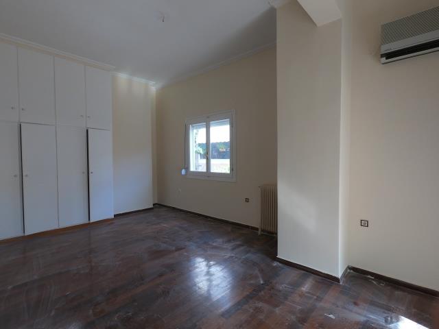 Image No.12-3 Bed Apartment for sale