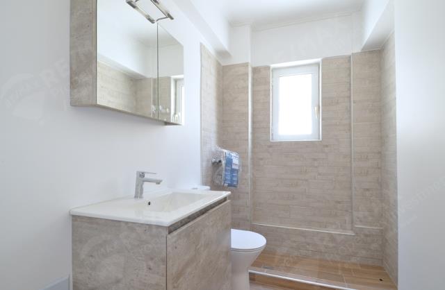 Image No.7-2 Bed Maisonette for sale