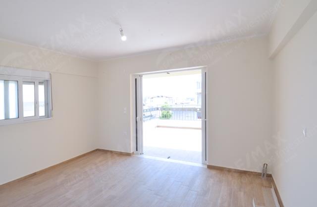 Image No.16-2 Bed Maisonette for sale