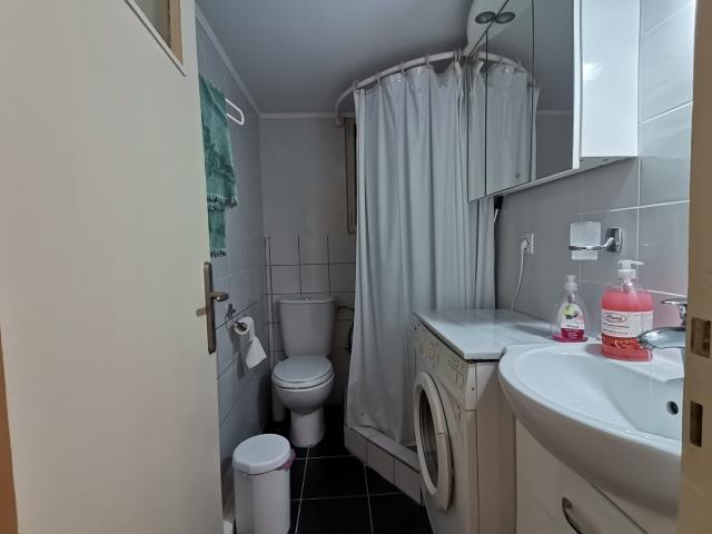 Image No.5-Studio for sale