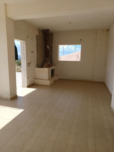 Image No.6-4 Bed Land for sale