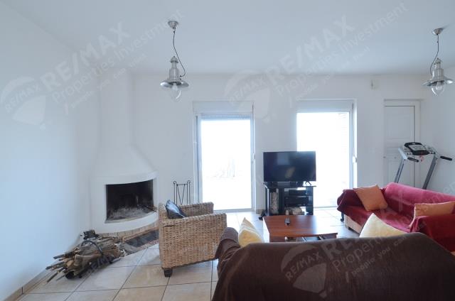 Image No.7-5 Bed Maisonette for sale