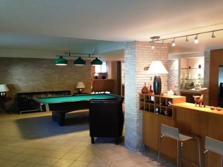 Image No.17-5 Bed Villa / Detached for sale