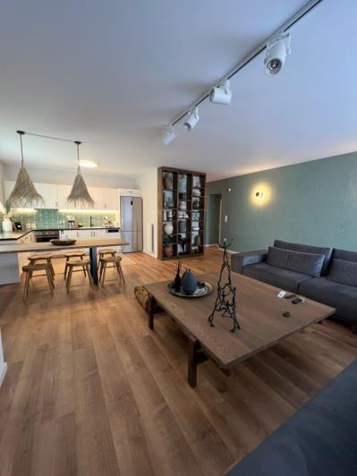 Image No.13-4 Bed Apartment for sale