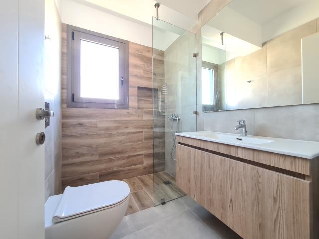 Image No.12-3 Bed Apartment for sale