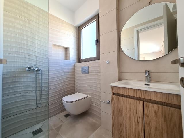 Image No.15-3 Bed Apartment for sale