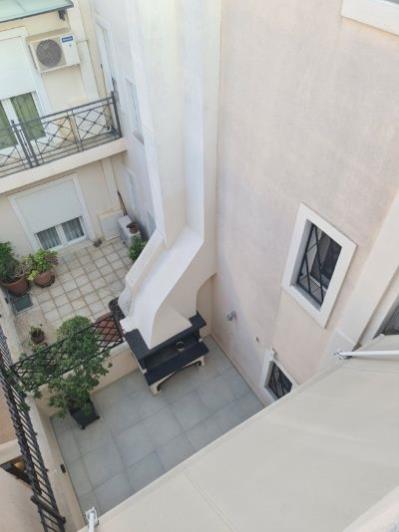 Image No.8-3 Bed Maisonette for sale