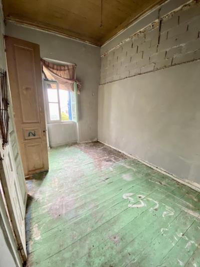 Image No.14-3 Bed Apartment for sale